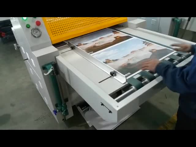 30m/Min熱フィルム マニュアル薄板になる機械1.1kw 600mm幅