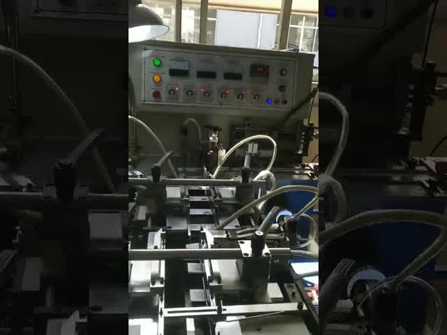 240pc/Minタッチ画面が付いている自動ラベルの打抜き機のジャカード編む織機
