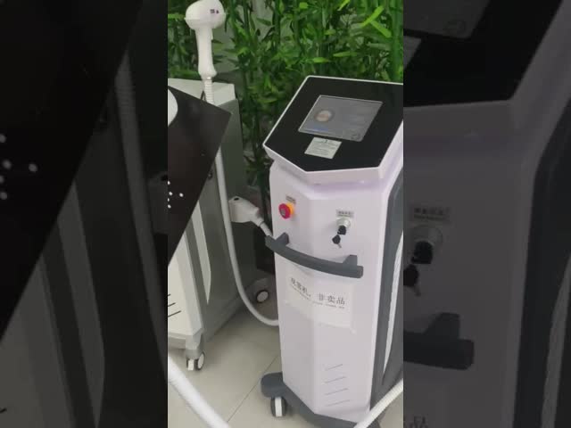 Машина лазера диода подмолаживания 808nm кожи для удаления волос видео