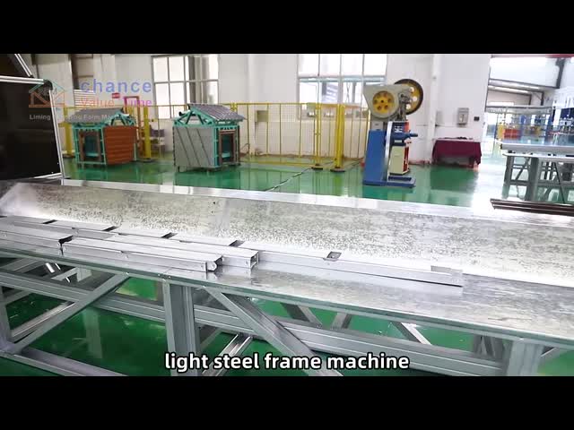 機械を形作る理性的で軽い鉄骨フレームの別荘のキール