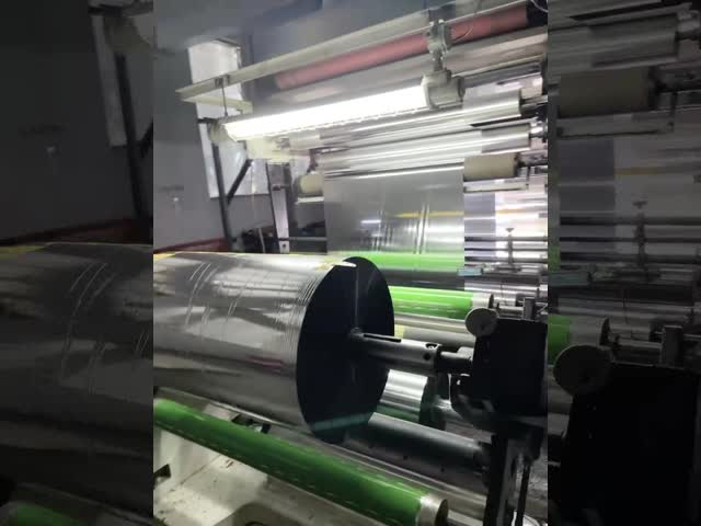230mmの幅によって印刷された袋パッキング ロール ペットCPPはロール フィルムを薄板にした