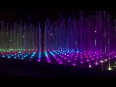 Сопло выпивая фонтана нержавеющей стали вертикальное пенистое video