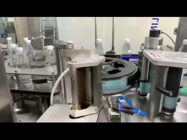 OPPの円形の水差しのための縦の熱い溶解の接着剤の分類機械6000bph