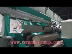 Automatic Ceramic Making ， Ceramic manufacturing process in factory.