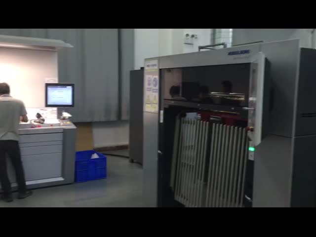 How to make the 8-color Heideberg UV printer to print the black color onto the packaging