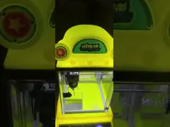 Управляемая монеткой призовая машина когтя игрушки крана аркады автомата video