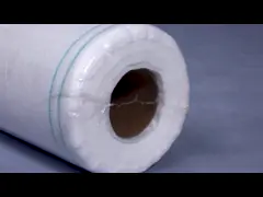 Крышка строки предохранения от замораживания завода ткани сада PP аграрная не сплетенная плавая video