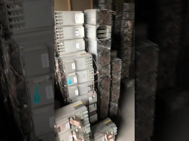 1400W 13.5t 14t 17t 18t BTCの採掘機Bitmain Antminer S9i S9j S9k