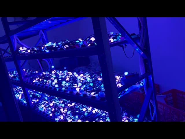 IP68 занавес 50mm шарика смертной казни через повешение полного цвета 1.44W RGB DMX 3D на праздники рождества видео