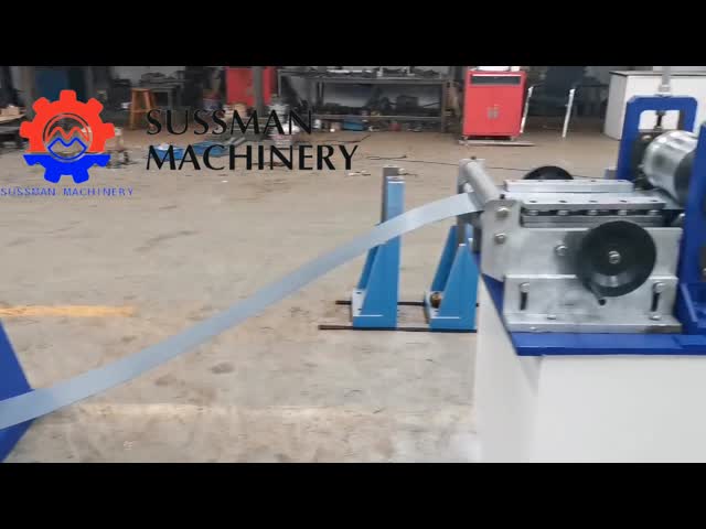 18の場所は穴があいた穴との機械7.5KW 6m/分を形作るドア ロールを閉める