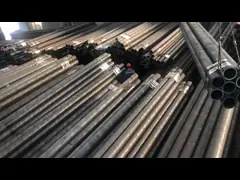 Труба для жидкости под высоким давлением точности трубки стали углерода ST45 DIN2391-1 безшовная video