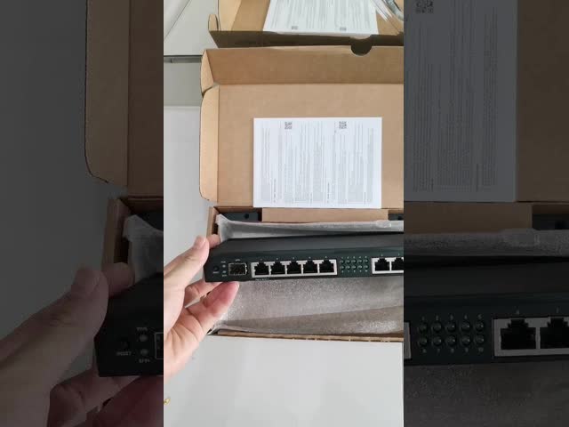 MikroTik RB4011iGS+RM 11 port 10g SFP + quad core Gigabit wired router 1U rack 1000Mbps