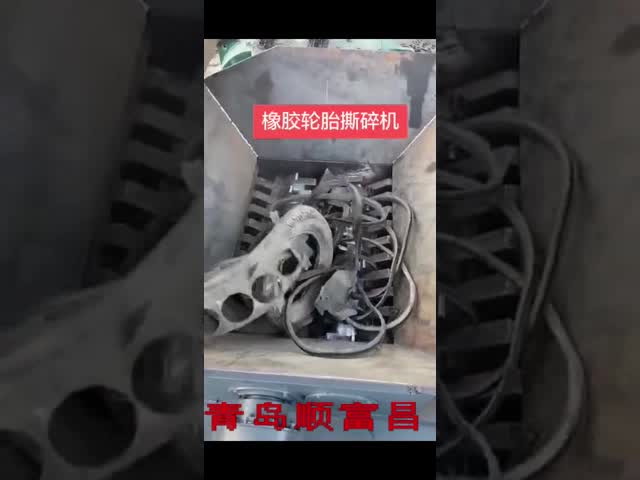 High Productivity Scrap tire shredder designed for continuous rubber powder production improving tire recycling workflows