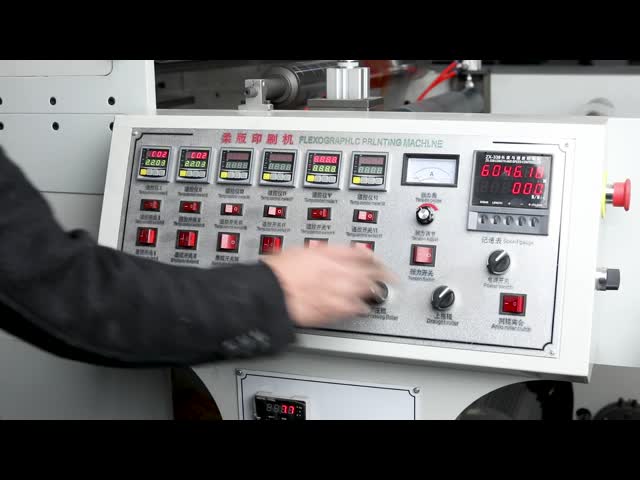 最高速度の付着力のFlexoのラベルの印字機650mm 4色