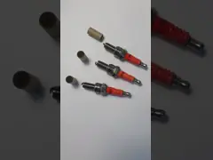 Чернота/Whtie/апельсин свечей зажигания CR8E машинных частей мотоцикла трицикла красят доступный video