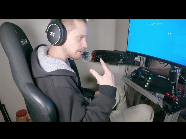 Multi игра Sim сотрудничества ядра 15Nm участвуя в гонке имитатор для ПК видео