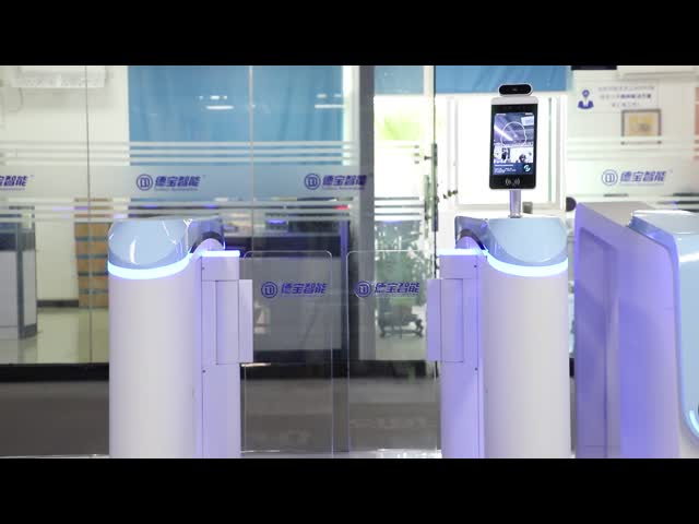 Анти- турникет ворот качания столкновения QR Rfid с безщеточным мотором сервопривода
