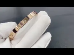 Unisex 18k Gold Jewelry Anniversary Engagement Hk Setting Bangle