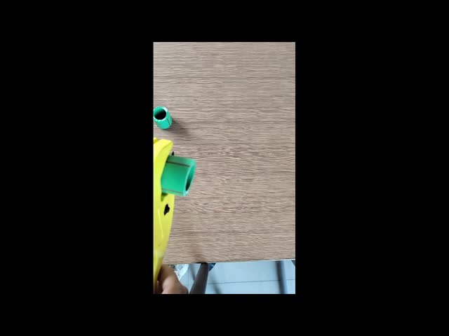 Ratcheting пластиковый роторный резец трубы PVC 42mm с прямым лезвием края видео