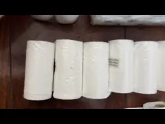 Корма Flushable кладет Compostable Biodegradable в мешки растворяет в воде video