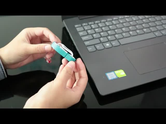 ботинок 3D формирует приводы USB 16G 256GB изготовленные на заказ внезапные с цепной штепсельной вилкой USB видео