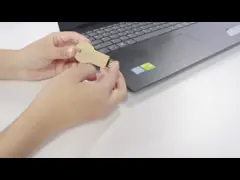 Kształty kluczy samochodowych Niestandardowe drukowane karty pamięci USB 15 MB/S spersonalizowane dyski USB