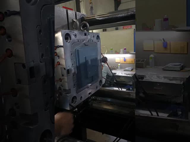 Thermoplastic Plastics Injection Mold And Molding With 738H Steel Material