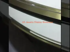 Установленный стеной дисплей витрины ювелирных изделий с витринными шкафами ювелирных изделий солдата нерегулярной армии света СИД золотыми video