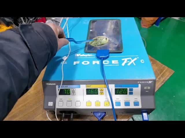 Used Valleylab FORCE FX-C Electrosurgical Machine With Foot Paddle Negative Line Knife Head