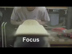 Девушка колеса Pu отработанной формовочной смеси нося скейтборд древесина клена 7 слоев video