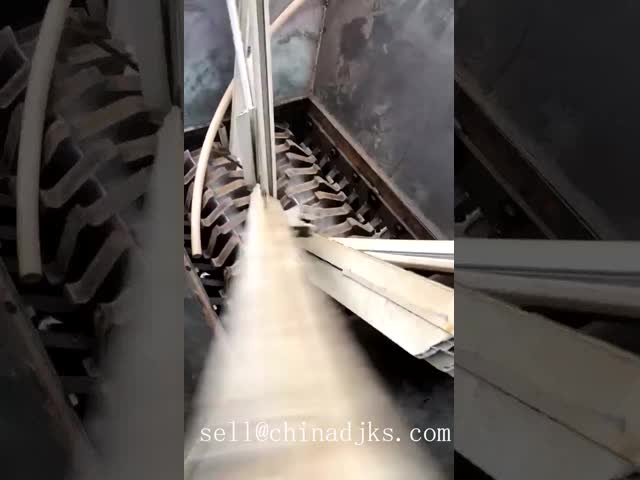 30TPD 2.6*8m 16KW Waste Materials To Fuel Oil Distillation Plant