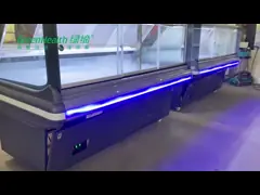 Гастроном сползая стеклянной двери белого фронта открытый показывает охладитель с компрессором Danfoss video