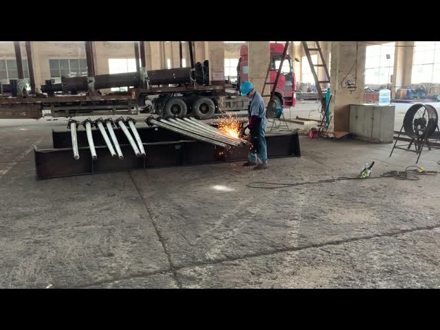 Octagonal Zinc Galvanized Lighting Steel Pole with Base Plate and Single Arm