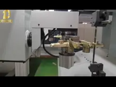 Ordinateur commandant la machine automatique robotique de scie à ruban pour le robinet en laiton