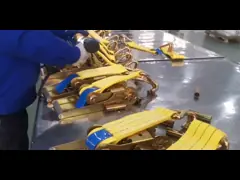 Желтый слинг сети полиэстера имеет одну голубую нашивку в середине webbing, 9800 #/inch 2Ply, переплетенных глаз каждый конец video