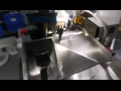 Высококачественная полностью автоматическая двойная кабельная проводка концов режа обнажая терминал отжимая гофрируя машину video