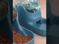 Поставки распределителя воды шара собаки распределителя воды кота автомата питания любимца распределителя воды космоса собаки автоматические video