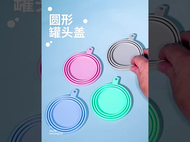 O círculo dá forma à colher de Cat Food Can Lids With do silicone