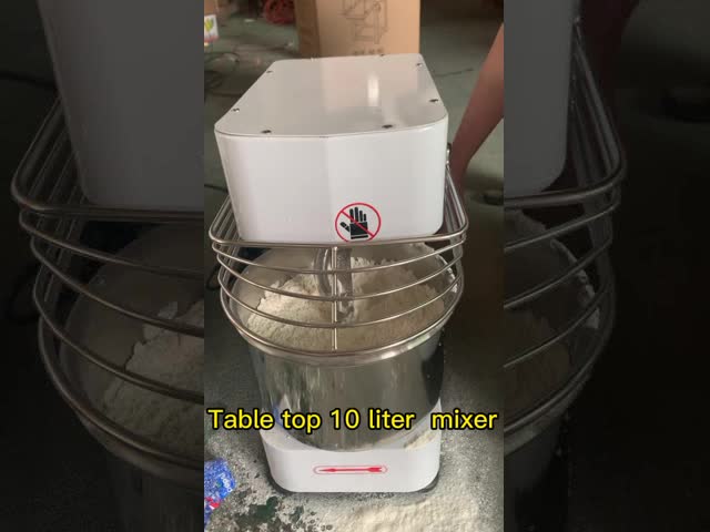 4KG小さい螺線形のミキサーのテーブルの上のこね粉ミキサー10リットルのSteplessの速度の規則