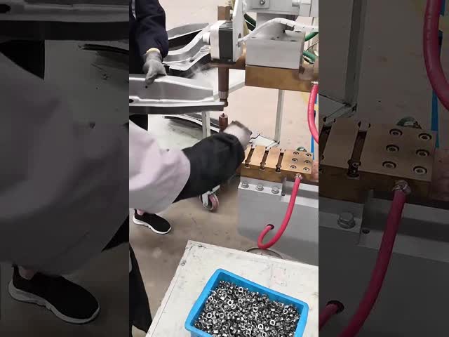 Soldadores da imprensa da máquina de soldadura do ponto do carro da gaxeta da porta do refrigerador