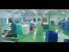 Мантии изоляции Nonwoven посетителя SMS терпеливого устранимые для еды Labotatary используя video