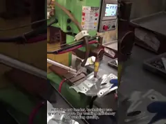 Soldadura de la tuerca de la máquina de soldadura puntual