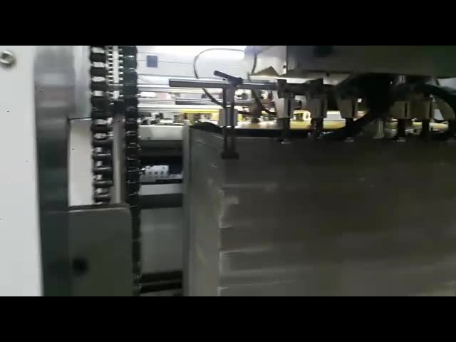 Cardboard FlatBed Automatic Die Cutting Machine QT500-7 8500s/H Speed