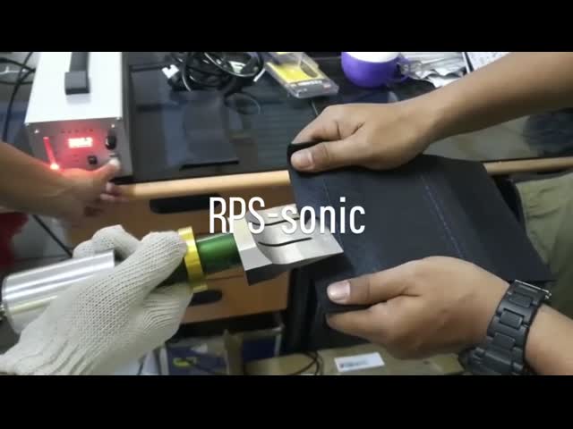 チタニウムの刃の超音波ゴム製 カッター40khz 500W