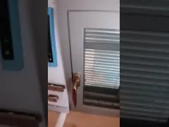 Наружное раскрывая алюминиевое окно Windows с экраном москита video