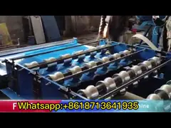 Type petit pain d'entraînement de boîte de vitesse de toit de 0.9mm formant la machine pour le profil en acier de tuile
