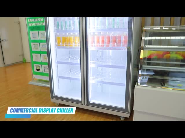 スイングガラスドア付きのリッチイン冷蔵庫 商品販売業者 飲料ディスプレイ 冷蔵庫 便利な食料品店