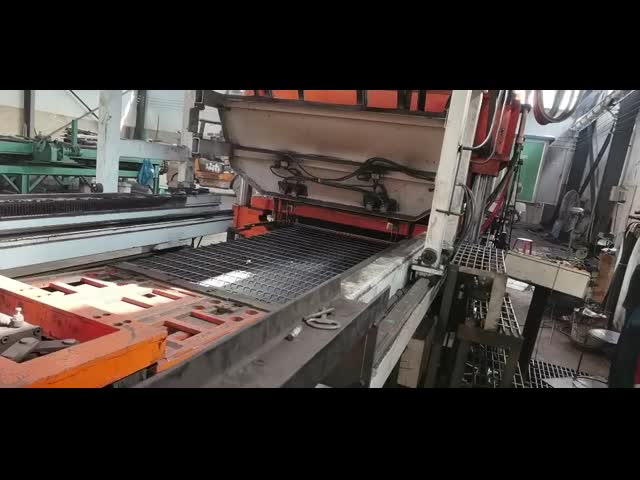Galvanized Lattice Plate Bar Steel Grating Leak Proof Foot Pedal For Offshore Work