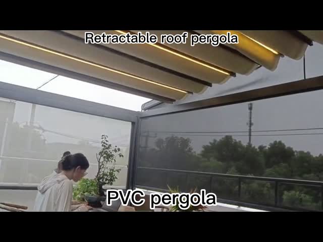 Защита от атмосферных воздействий ткани ПВК высокой напряженности перголы крыши гостиниц/ресторанов Ретрактабле видео