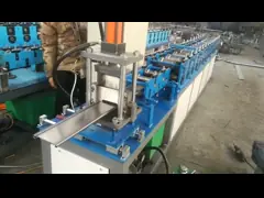 Крен двери шторки металла формируя машину предкрылка двери шторки ролика машины двойную video